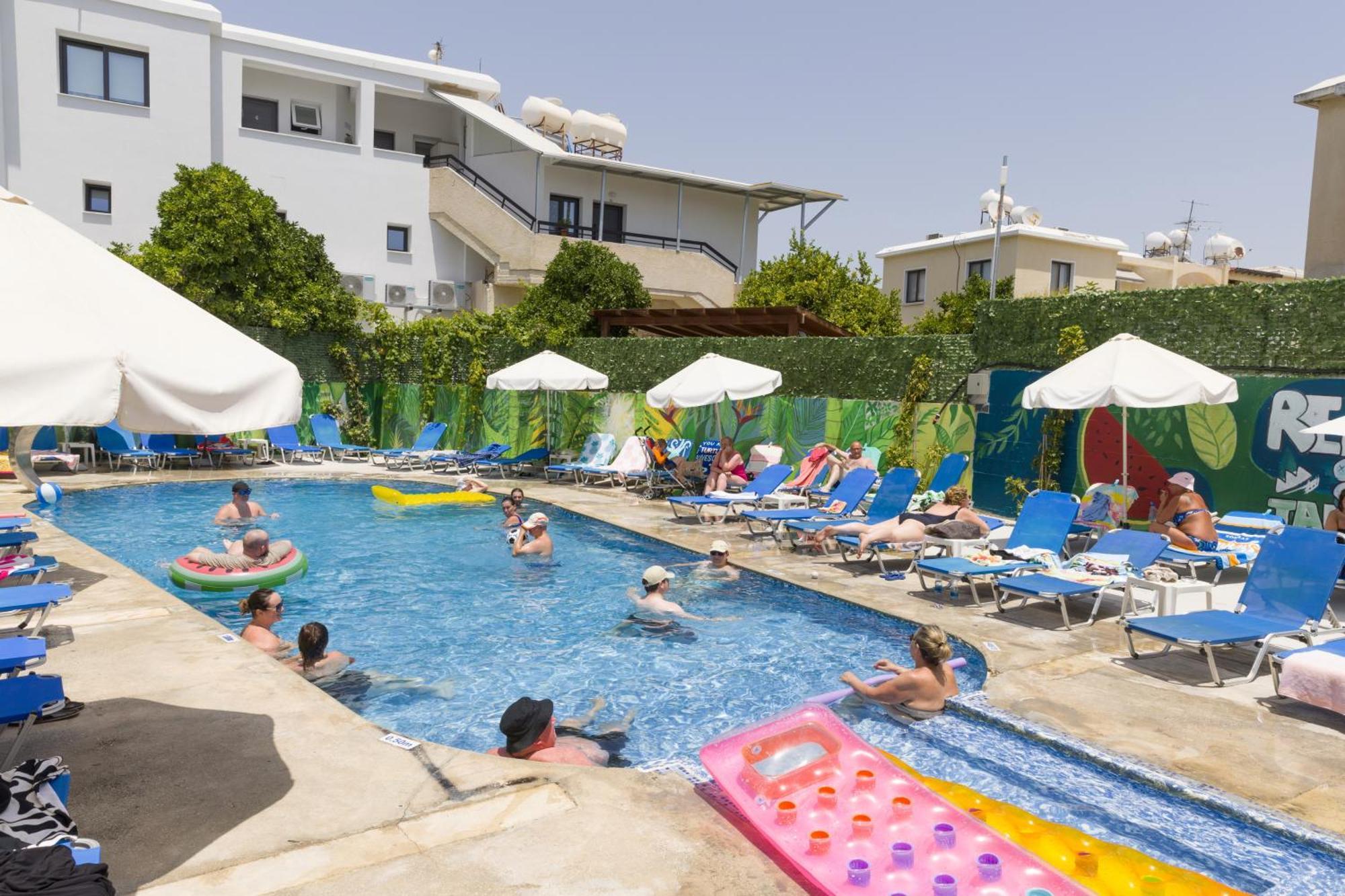 Alecos Hotel Apartments Paphos Kültér fotó