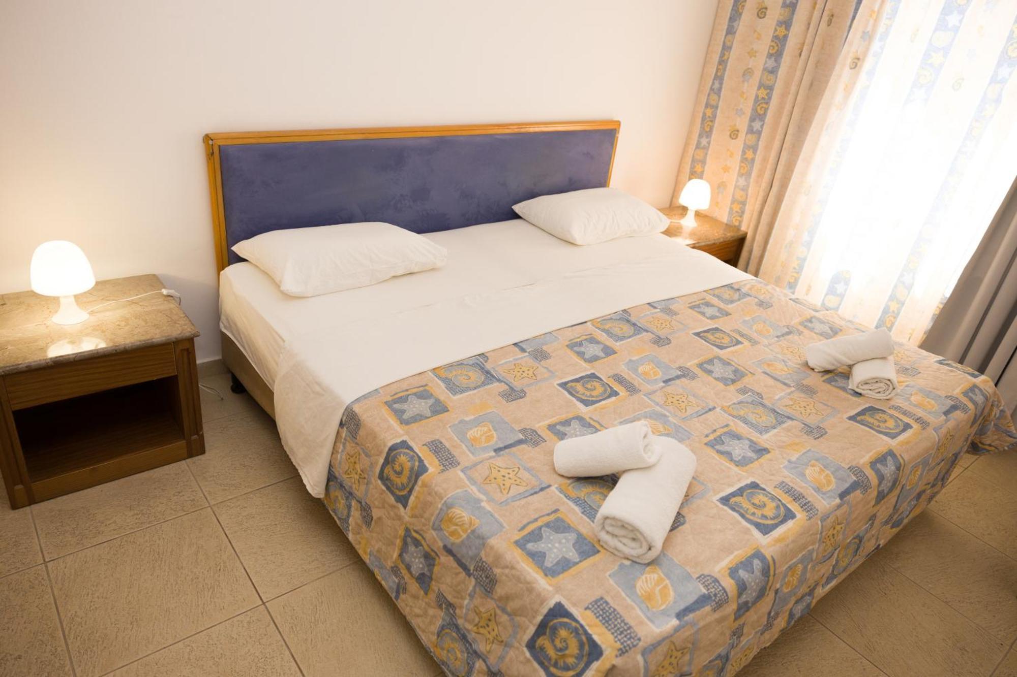 Alecos Hotel Apartments Paphos Kültér fotó